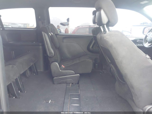 2C4RDGCG2FR634633 Dodge Grand Caravan Sxt