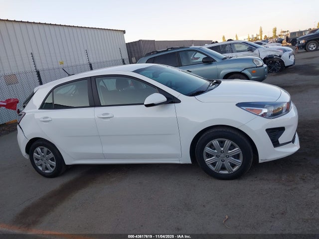 3KPA25AD3PE628908 KIA Rio 5-door S