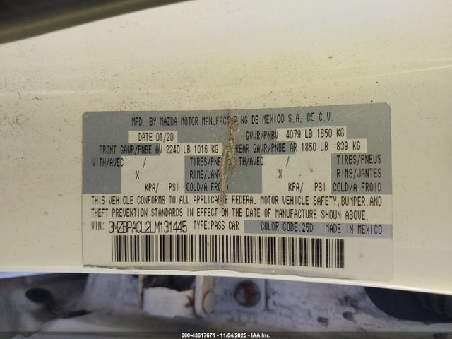 2020 MAZDA MAZDA3 3MZBPACL2LM131445 Photo 8