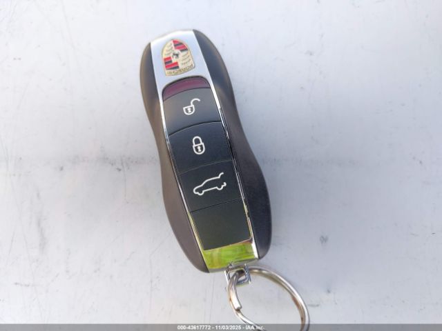 2018 PORSCHE MACAN WP1AB2A54JLB31385 Photo 10