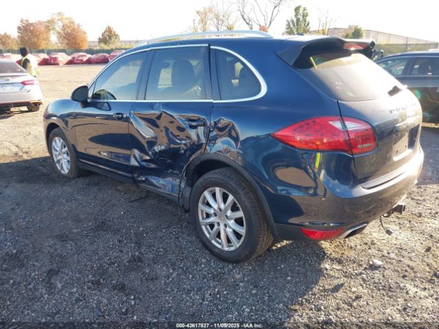 2012 PORSCHE CAYENNE WP1AA2A2XCLA00716 Photo 2