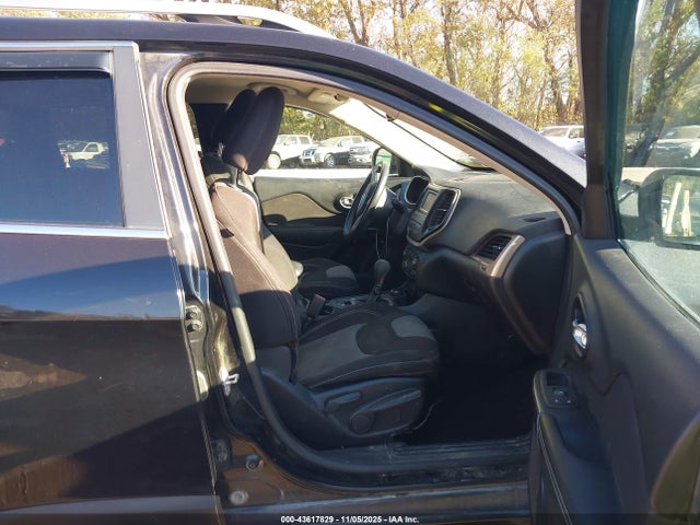 2014 Jeep Cherokee Latitude მანქანა იყიდება აუქციონზე, vin: 1C4PJMCB6EW311422, აუქციონის ნომერი: 43617829
