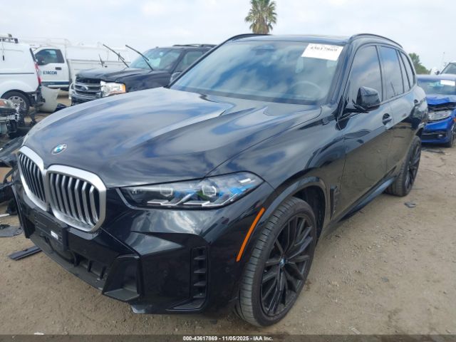 2025 BMW X5 5UX13EU08S9X15883 Photo 1