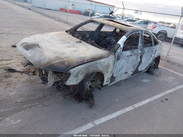 2011 AUDI A4 WAUHFAFL8BN039026 Photo 1