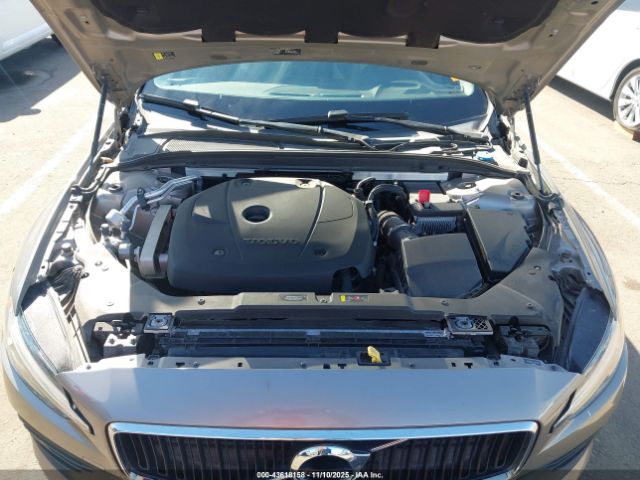 2020 VOLVO V60 YV1102EK8L2376930 Photo 9