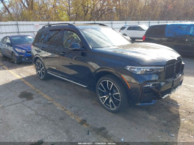 2022 BMW X7 5UXCW2C09N9M89860