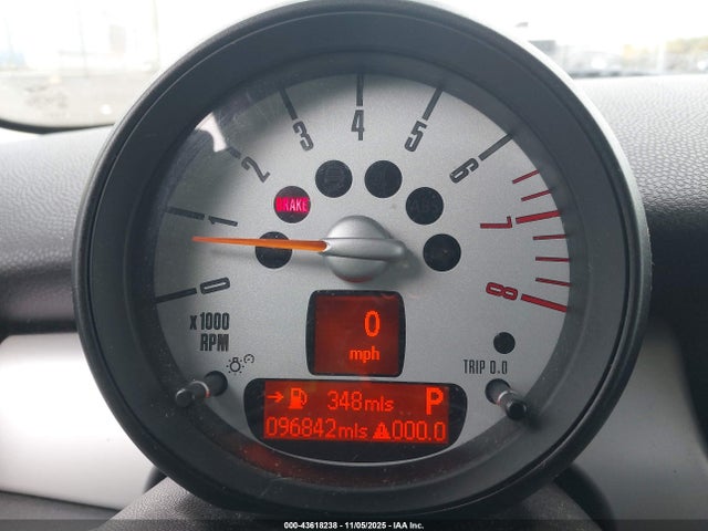 2011 MINI COOPER WMWSU3C50BT094112 Photo 6