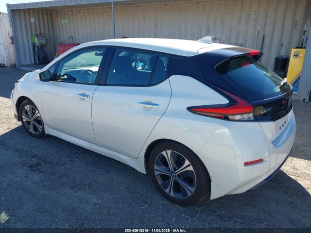2022 NISSAN LEAF 1N4AZ1CV8NC555197 Photo 2