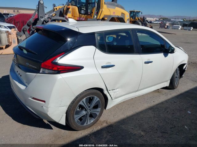 2022 NISSAN LEAF 1N4AZ1CV8NC555197 Photo 3