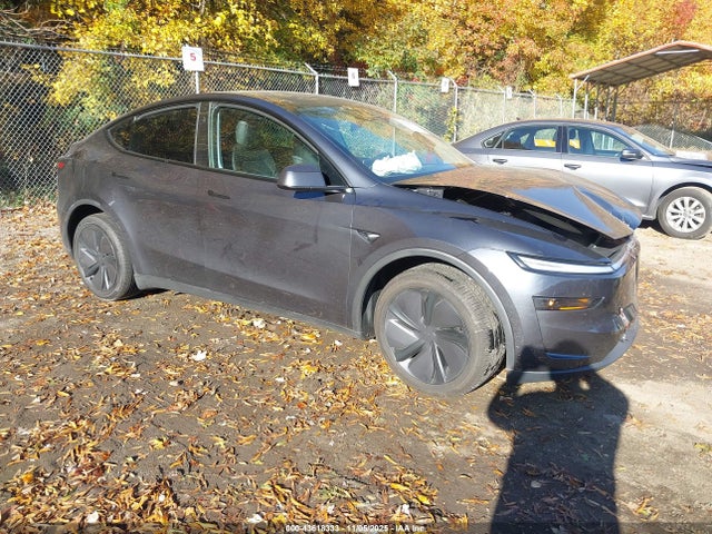 2026 TESLA MODEL Y 7SAYGDEE1TA386881 Photo 0