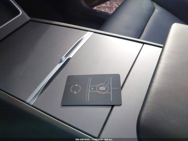 2026 TESLA MODEL Y 7SAYGDEE1TA386881 Photo 10