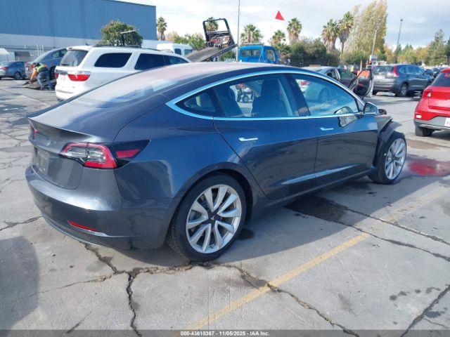 2018 TESLA MODEL 3 5YJ3E1EA2JF023742 Photo 3