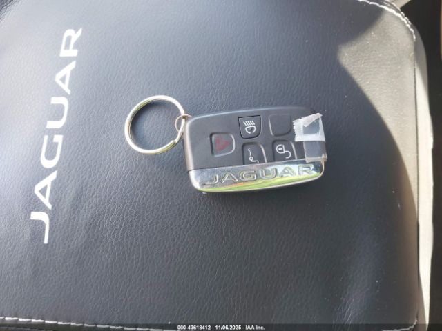 2019 JAGUAR F-PACE SADCJ2FX8KA361049 Photo 10