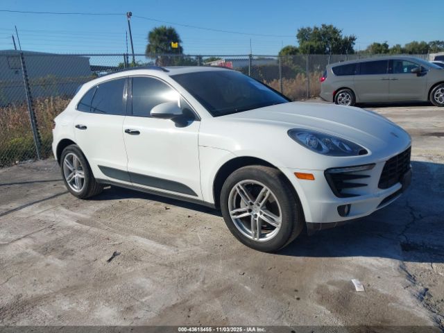 2018 PORSCHE MACAN WP1AA2A55JLB09317 Photo 0