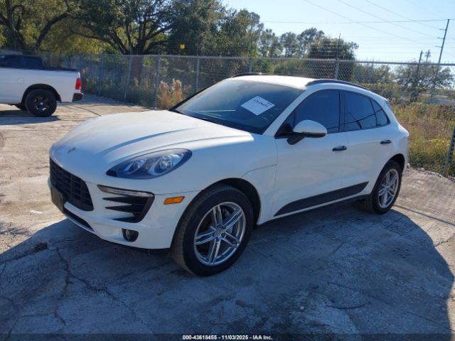 2018 PORSCHE MACAN WP1AA2A55JLB09317 Photo 1