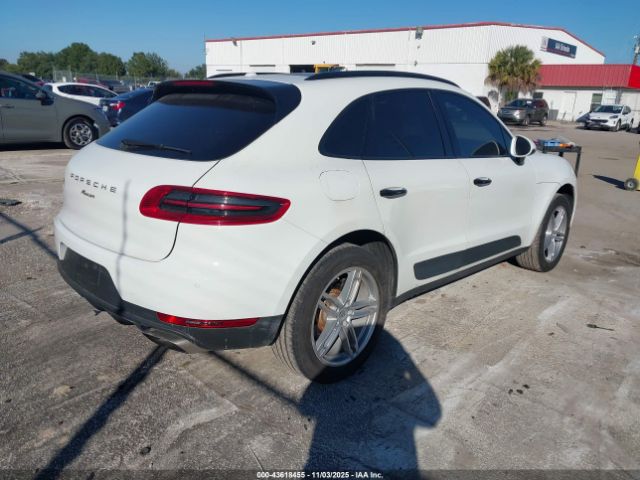 2018 PORSCHE MACAN WP1AA2A55JLB09317 Photo 3