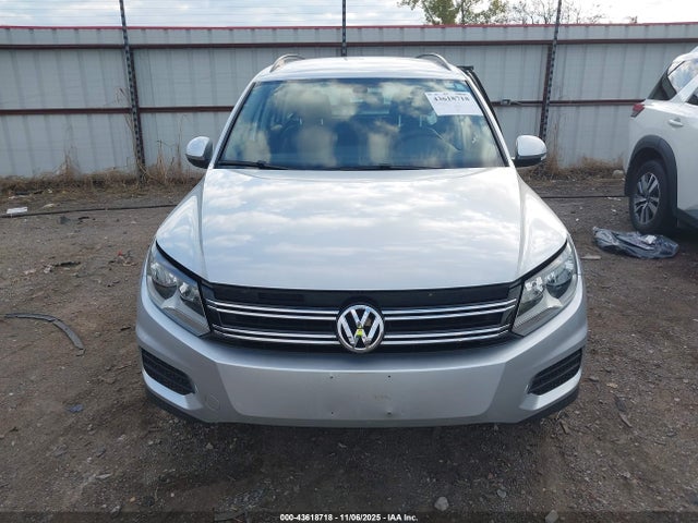 43618718 :رقم المزاد ، WVGBV7AX4HK002635 vin ، 2017 Volkswagen Tiguan 2.0t S مزاد بيع