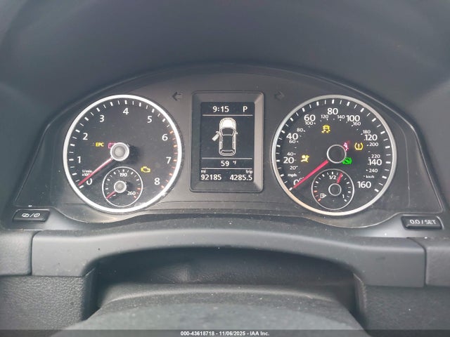 43618718 :رقم المزاد ، WVGBV7AX4HK002635 vin ، 2017 Volkswagen Tiguan 2.0t S مزاد بيع