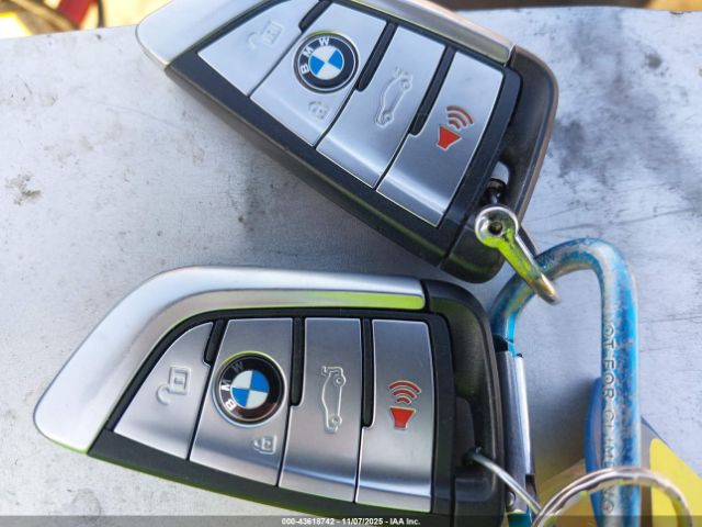 2021 BMW 530E WBA13AG08MCG06075 Photo 10