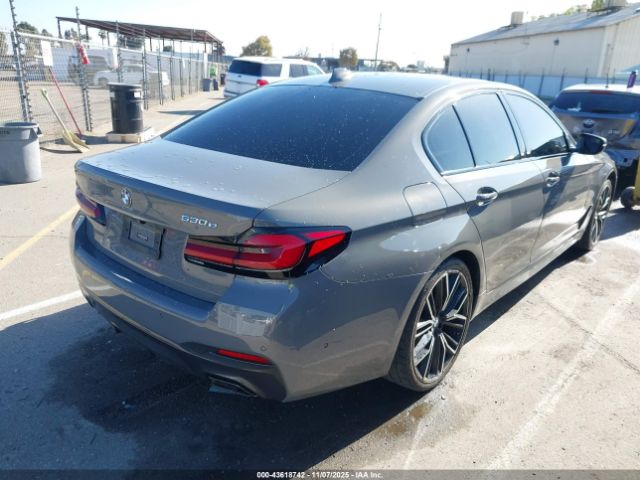 2021 BMW 530E WBA13AG08MCG06075 Photo 3