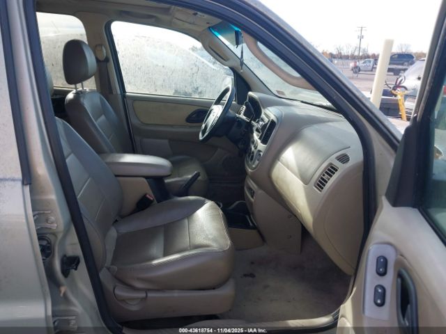 2003 FORD ESCAPE 1FMYU93173KC66300 Photo 4