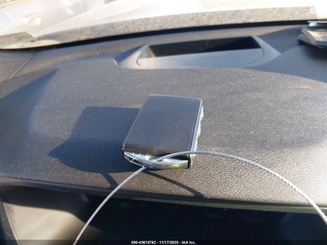 2018 VOLVO XC60 LYVA22RMXJB110493 Photo 10