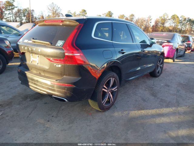 2018 VOLVO XC60 LYVA22RMXJB110493 Photo 3