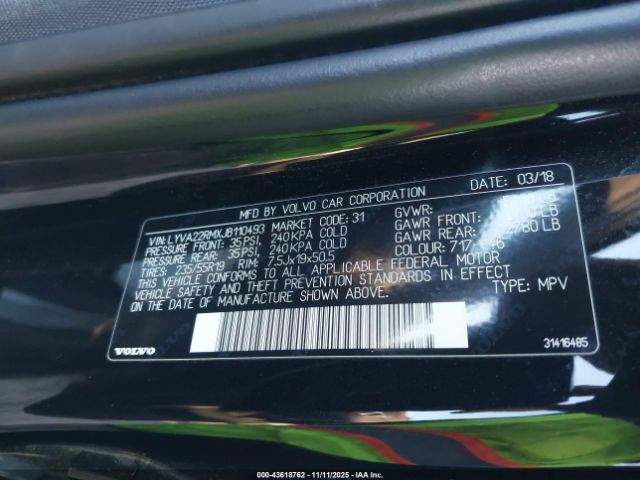 2018 VOLVO XC60 LYVA22RMXJB110493 Photo 8