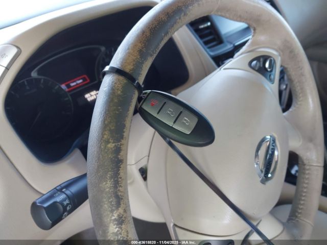 2014 NISSAN PATHFINDER 5N1AR2MN3EC642581 Photo 10