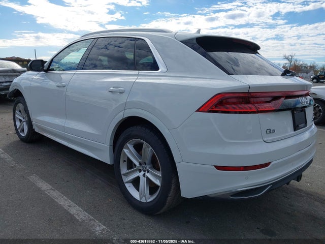 2019 AUDI Q8 WA1AVAF19KD016764 Photo 2