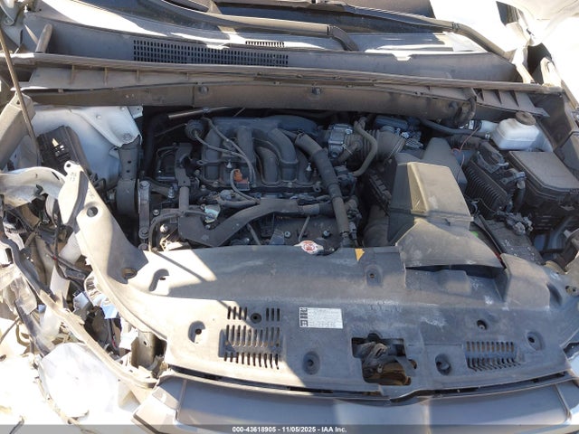 5TDKZRFHXKS554033 Toyota Highlander Xle