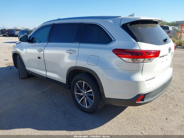 5TDKZRFHXKS554033 Toyota Highlander Xle