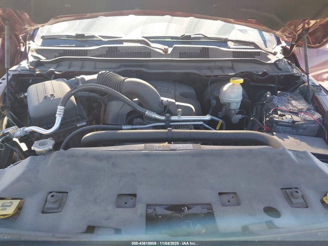 43618959 :رقم المزاد ، 1C6RR7YT3JS111899 vin ، 2018 Ram 1500 Rebel  4x4 5'7 Box مزاد بيع