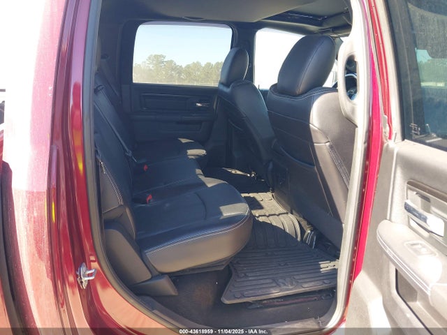 43618959 :رقم المزاد ، 1C6RR7YT3JS111899 vin ، 2018 Ram 1500 Rebel  4x4 5'7 Box مزاد بيع