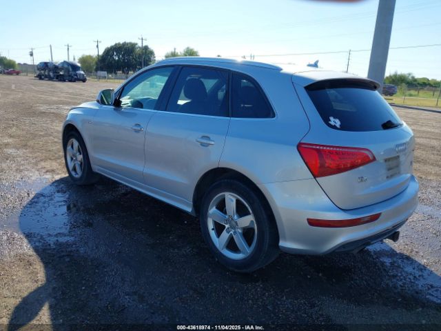 2012 AUDI Q5 WA1DKAFP1CA102762 Photo 2
