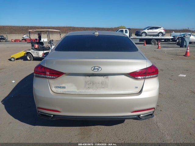 Hyundai Genesis 3.8 2015 KMHGN4JE7FU038372 Image 32