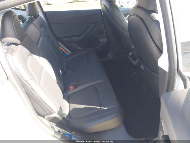 2021 TESLA MODEL Y 5YJYGDEE9MF115438 Photo 7