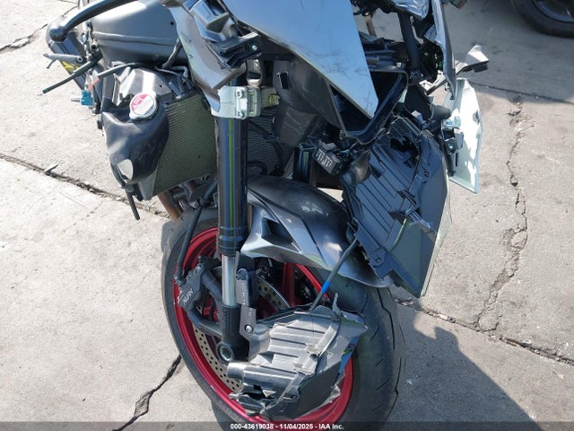 JKBZXJJ18SA017969 Kawasaki Zx636 K