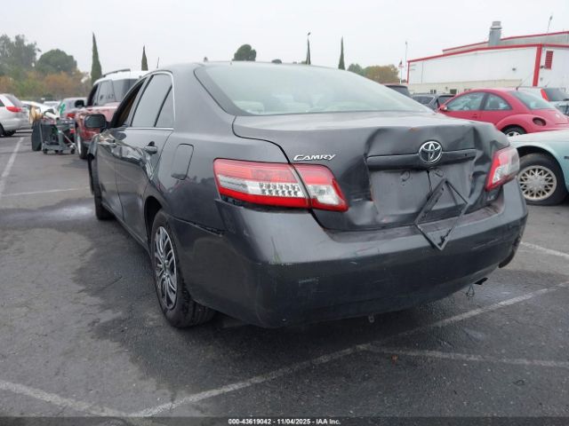 2011 TOYOTA CAMRY 4T1BF3EK9BU758235 Photo 2