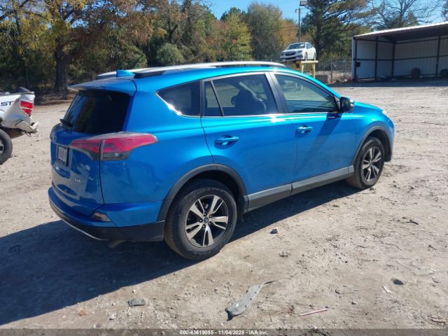 2018 TOYOTA RAV4 JTMWFREV1JJ722459 Photo 3