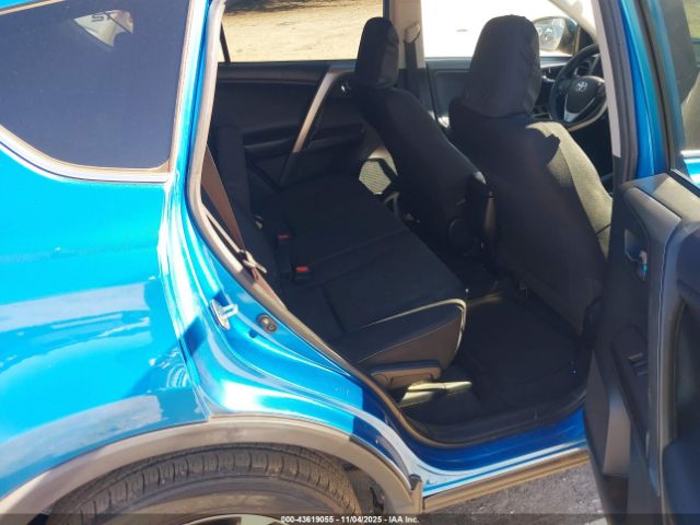 2018 TOYOTA RAV4 JTMWFREV1JJ722459 Photo 7