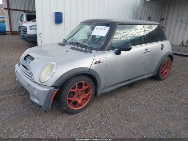 2004 MINI COOPER S WMWRE33454TD80661 Photo 1