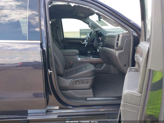 2025 GMC SIERRA 3GTUUDED0SG321656 Photo 4