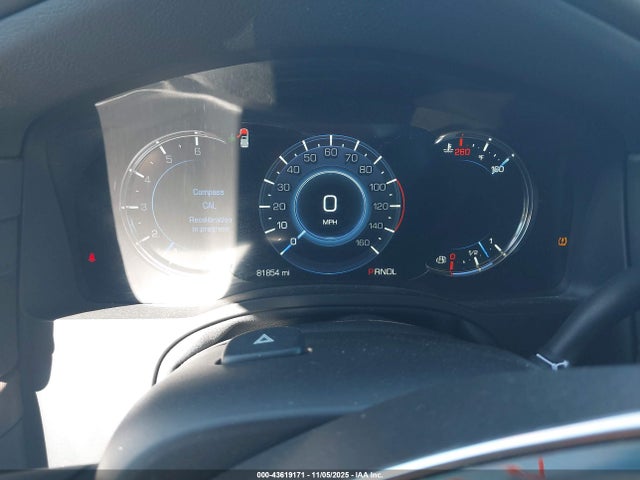 43619171 :رقم المزاد ، 1GYS3JKJ5KR338286 vin ، 2019 Cadillac Escalade Esv Premium Luxury مزاد بيع