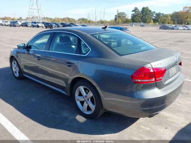 2013 VOLKSWAGEN PASSAT 1VWBP7A35DC123512 Photo 2