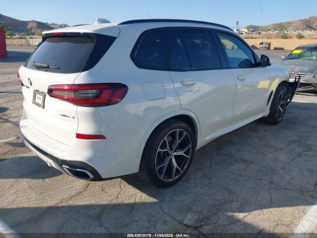 2021 BMW X5 5UXCR4C07M9E26521 Photo 3