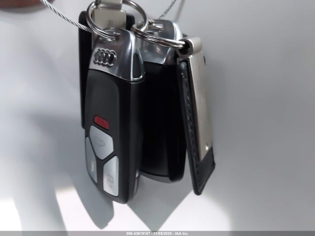 2018 AUDI A4 WAUDNAF44JA085386 Photo 10
