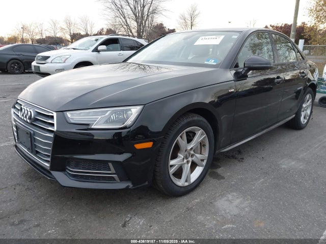 2018 AUDI A4 WAUDNAF44JA085386 Photo 1