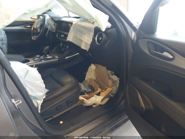 2020 ALFA ROMEO STELVIO ZASPAKAN9L7C84748 Photo 4