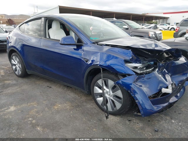 2023 TESLA MODEL Y 7SAYGDEE1PA207518 Photo 0